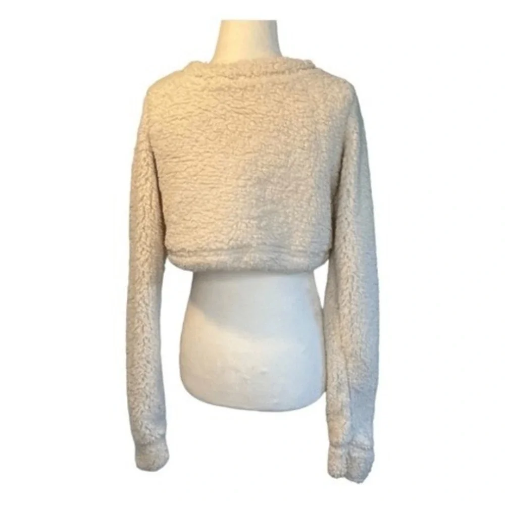 PrettyLittleThings Borg Teddy Fleece Sweatshirt‎ Cream Long Sleeve Cropped S